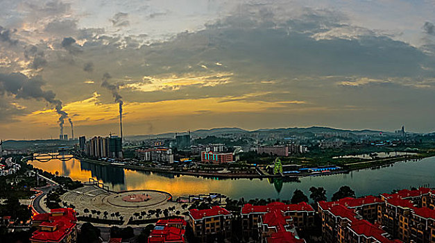 quay thu