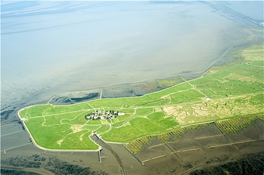 quay thu