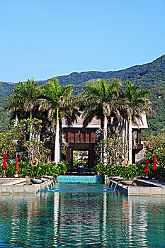 lo rong bach kim